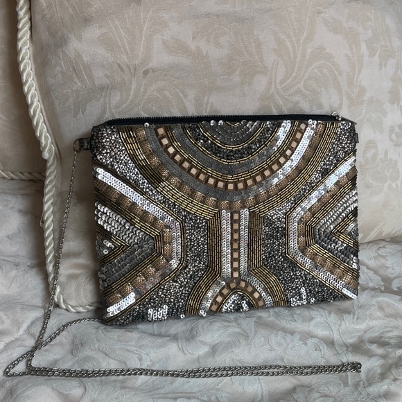 1252. Krishina Beads Industries Elegant Sequin Clutch Bag - Picture 1 of 3